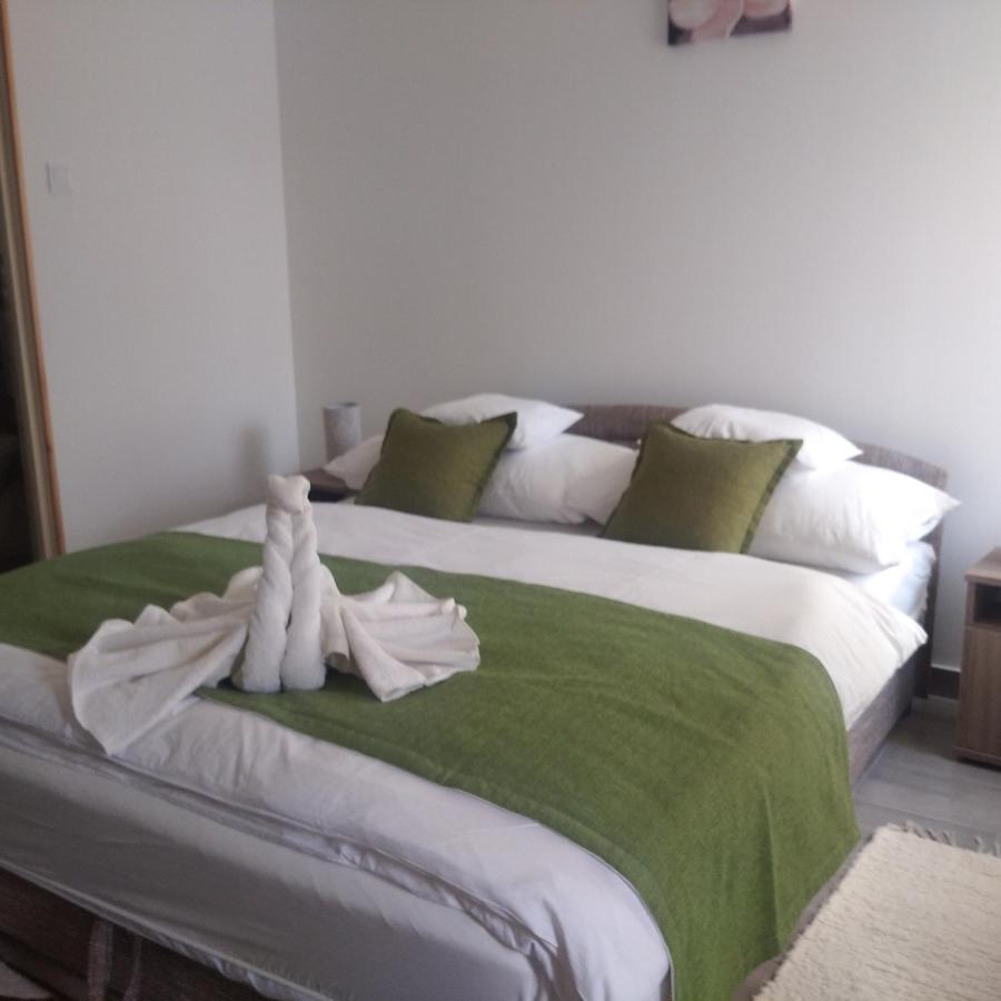 Kaptárkő Apartmanház Demjén Exterior foto