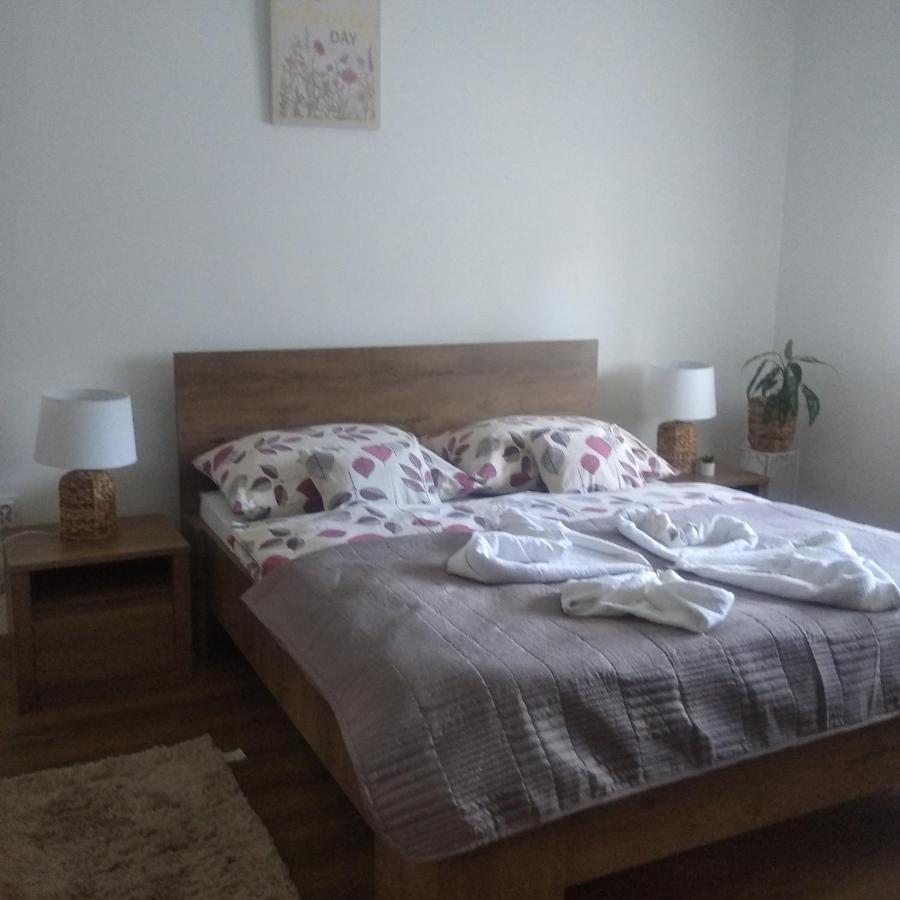 Kaptárkő Apartmanház Demjén Exterior foto