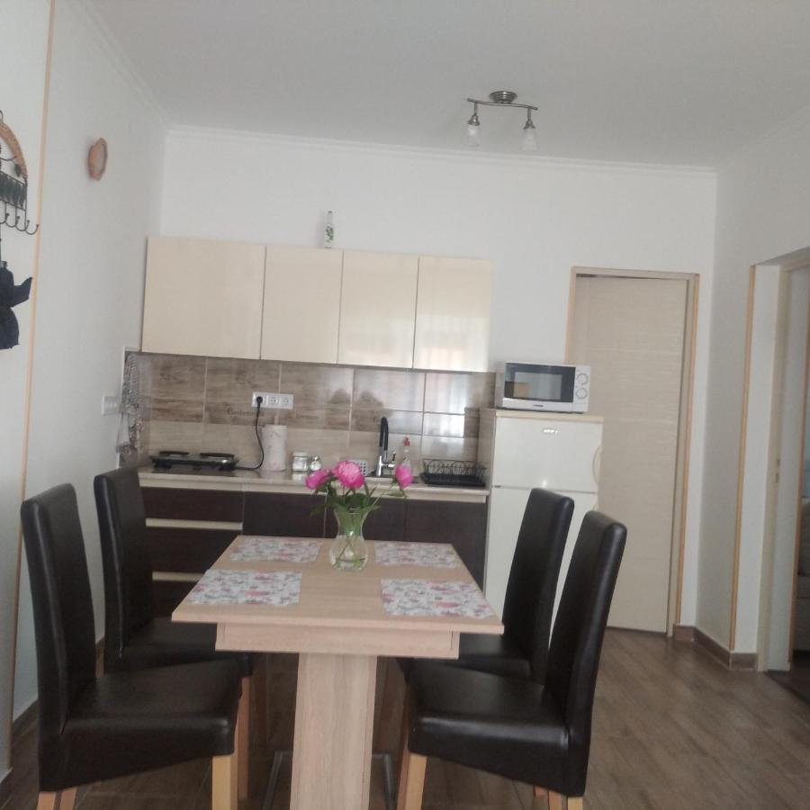 Kaptárkő Apartmanház Demjén Exterior foto