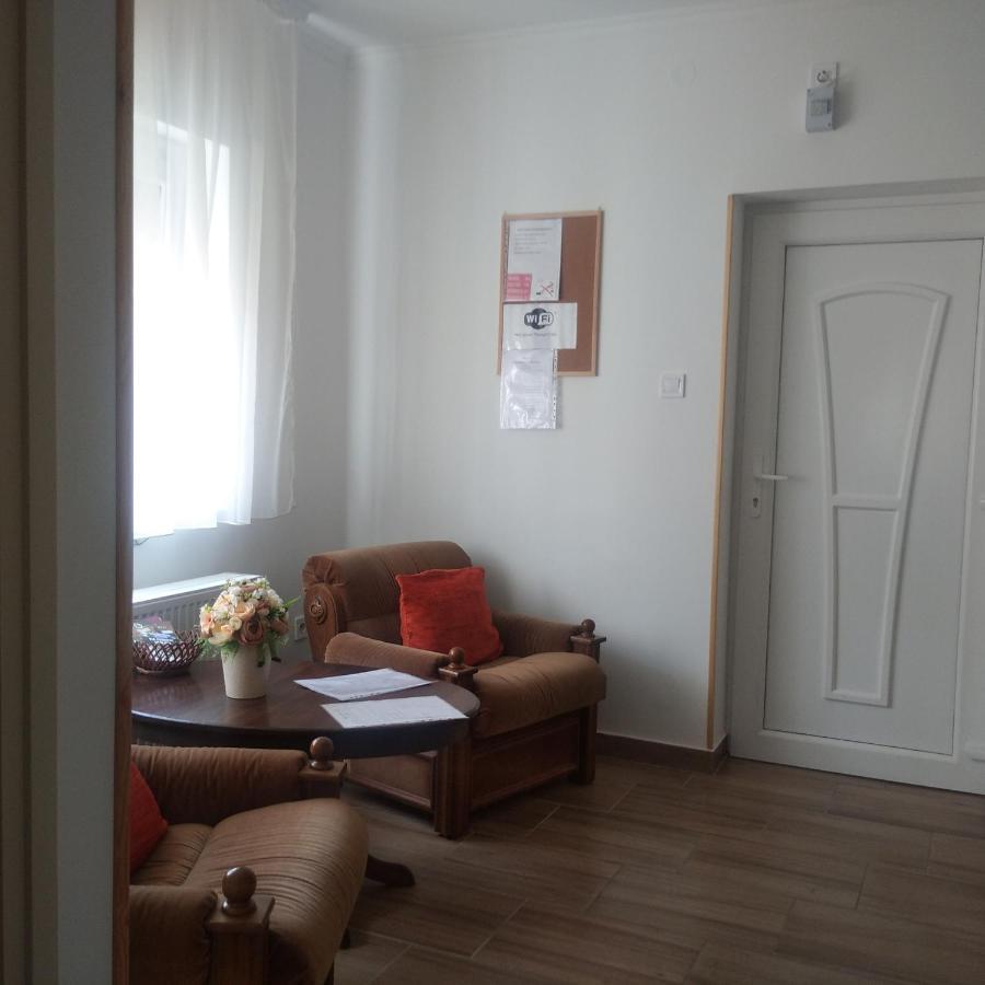 Kaptárkő Apartmanház Demjén Exterior foto