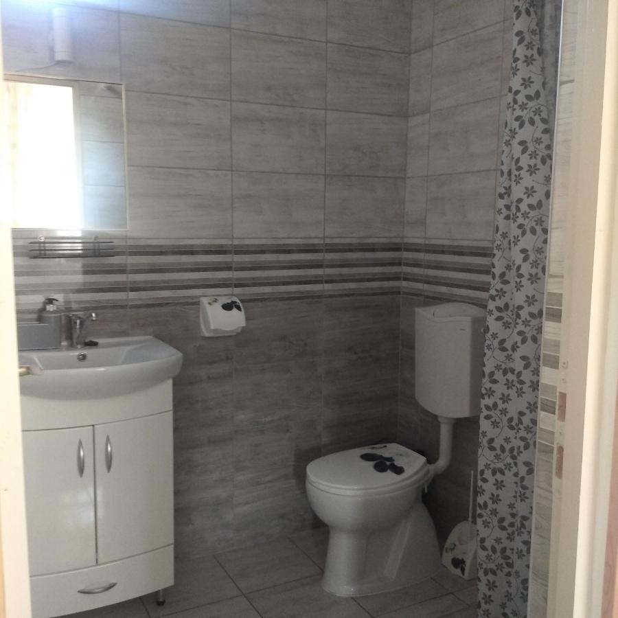 Kaptárkő Apartmanház Demjén Exterior foto