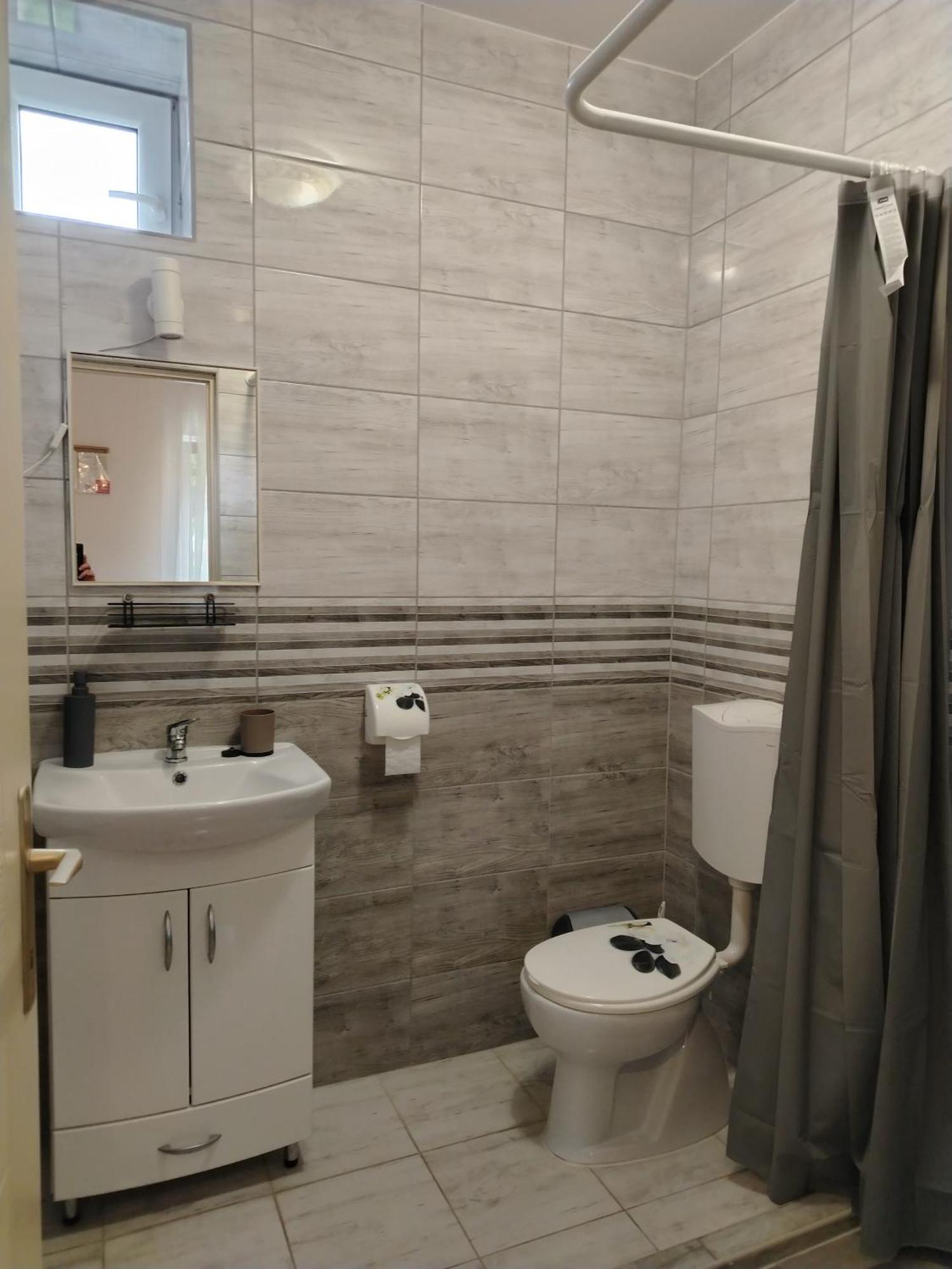 Kaptárkő Apartmanház Demjén Exterior foto